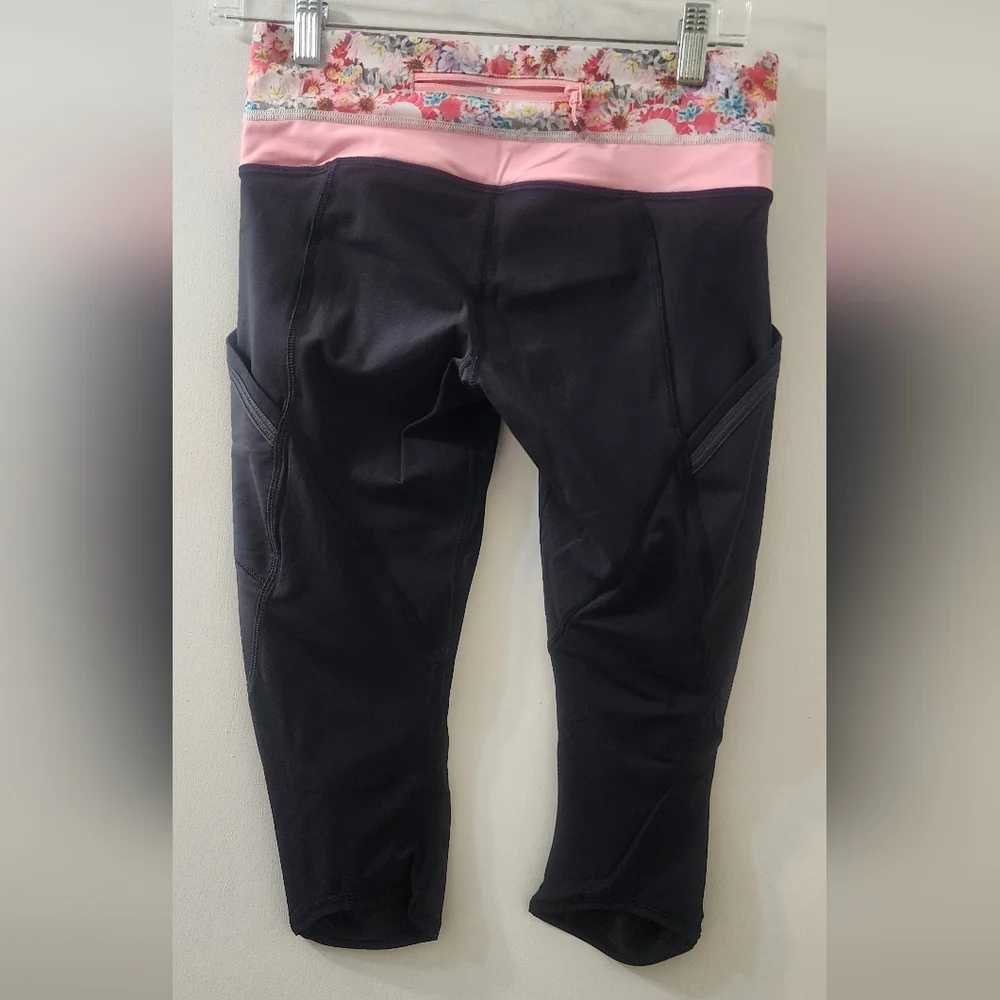 Lululemon Black and Pink Floral‎ Leggings